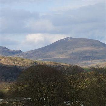 Cefn Uchaf Guesthouse Garndolbenmaen Экстерьер фото